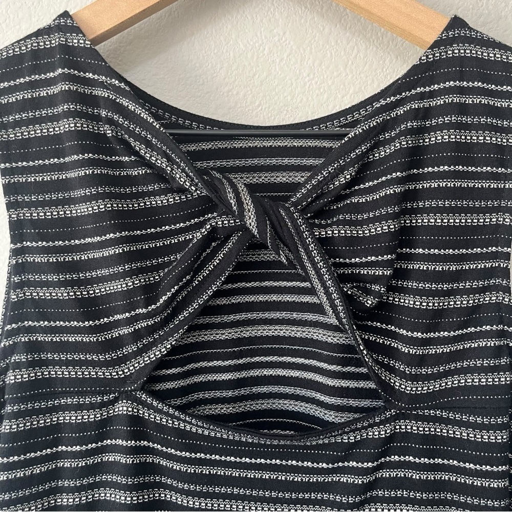 LOFT Jacquard Twist Cutout Back Midi Shift Dress Black Striped Size Small NEW - Picture 9 of 14